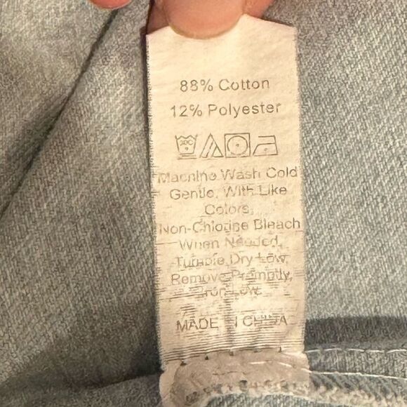Rosie the Riveter Upcycled Light Wash Denim Embellished Button Up Jacket  Sz M - Picture 10 of 10